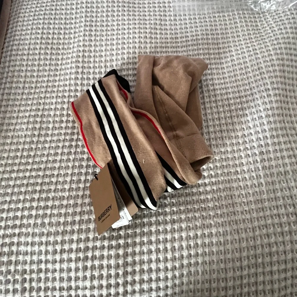 Burberry Girls Iconic Tights-9-10 yrs - Picture 9 of 10